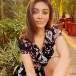 Shefali Jariwala Instagram - Spread positivity...don’t matter how big or small - Beyoncé #smile #positivevibes . . . #positivity #positiveenergy #smilemore #wednesdaywisdom #wednesday #pic #instadaily #staysafe #togetherwecan