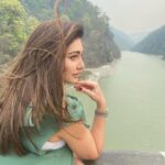 Shefali Jariwala Instagram - Go where you feel most alive... #mountains #riverside . . . #wanderlust #traveldiaries #nature #green #fresh #alive #wednesday #pic #goodvibes Gangtok, Sikkim