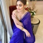 Shefali Jariwala Instagram - Jhuki Jhuki si nazar … #eyesspeaklouderthanwords . . . MUA @rushi.passion #saree #love #ootd #fridayvibes #festive #weekend #mood #instapic