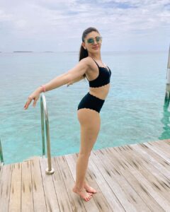 Shefali Jariwala Instagram - Girls just wanna have sun....
#fun #sea #sun 
.
.
.
#kandimamaldives #mykindofplace #oceanlover #vacaymode #maldives #wednesday #picoftheday @kandima_maldives