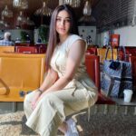 Shefali Jariwala Instagram - #vacaymode @paragtyagi . . . #airportdiaries #travelgram #wanderlust #vacation #mood #instadaily