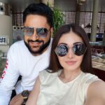 Shefali Jariwala Instagram - #vacaymode @paragtyagi . . . #airportdiaries #travelgram #wanderlust #vacation #mood #instadaily