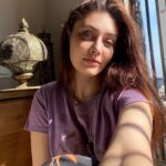 Shefali Jariwala Instagram - Getting my daily dose of D ! #vitamin #sunshine . . . #happiness #everyday #routine #healthylifestyle #thursday #pajamasallday #picture #instadaily #love