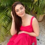 Shefali Jariwala Instagram - Wherever life plants you, bloom with grace..! #plants #therapy . . . #happy #grateful #blessed #thursdaythoughts #thursday #pic #instagood #picoftheday #love #sunshine #greenery #rooftop