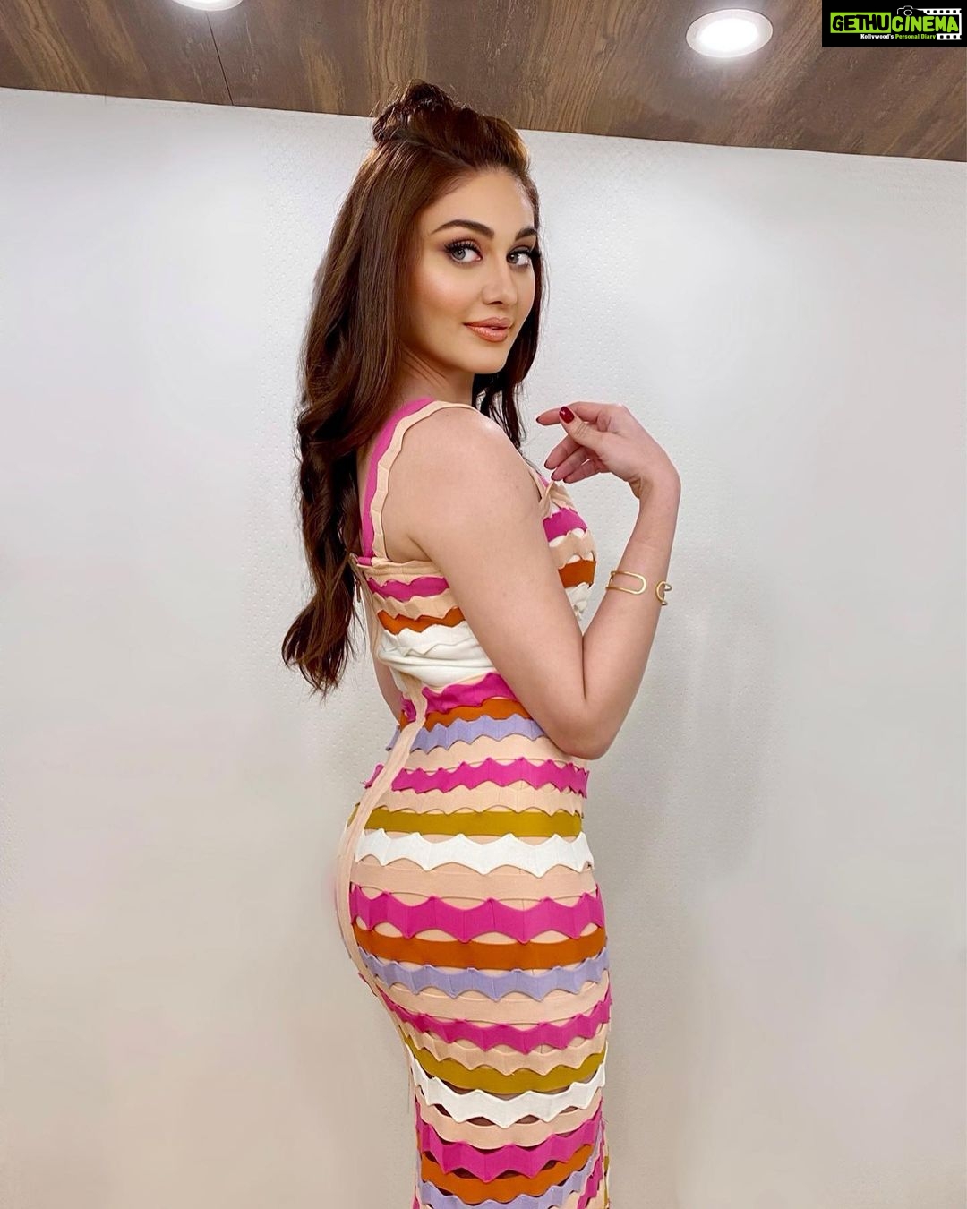 Shefali Jariwala Instagram - Living life in full bloom... #colorful #dress Styles by @stylebytaashvi Makeup&Hair by @makeup.yasmin #voot #boggboss14 @karanwahi . . . #funtimes #vanityvandiaries #picoftheday #capture #pic #instalike