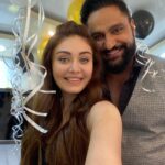 Shefali Jariwala Instagram - Super Birthday surprise!!! ❤️ @paragtyagi #birthday #surprise #happiness #husbandlove #love #instalove #pic #couplegoals #joy