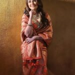 Shefali Jariwala Instagram - Elegance is the only beauty that never fades.” – Audrey Hepburn #sareelove #karvachauth . . . @makeup.yasmin @jayshreethakkarhairartist #saree #love #celebration #karvachauthspecial #elegance #indianwear #ootd #ootdindia #ınstagood