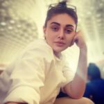 Shefali Jariwala Instagram - Whenever I follow my heart... it leads me to the airport .... can’t wait to travel again! #wanderlust #wanderer . . . #airport #travelgram #cantwait #letsgo #adventure #instalove #instapic #airportselfie