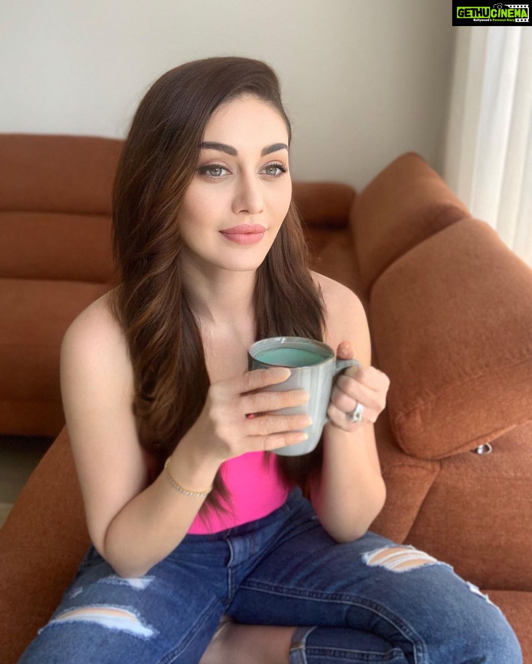 Shefali Jariwala Instagram - More Espresso, Less depresso #coffeelover #coffeeaddict . . . #chillin #athome #picoftheday #instadaily #goodvibes
