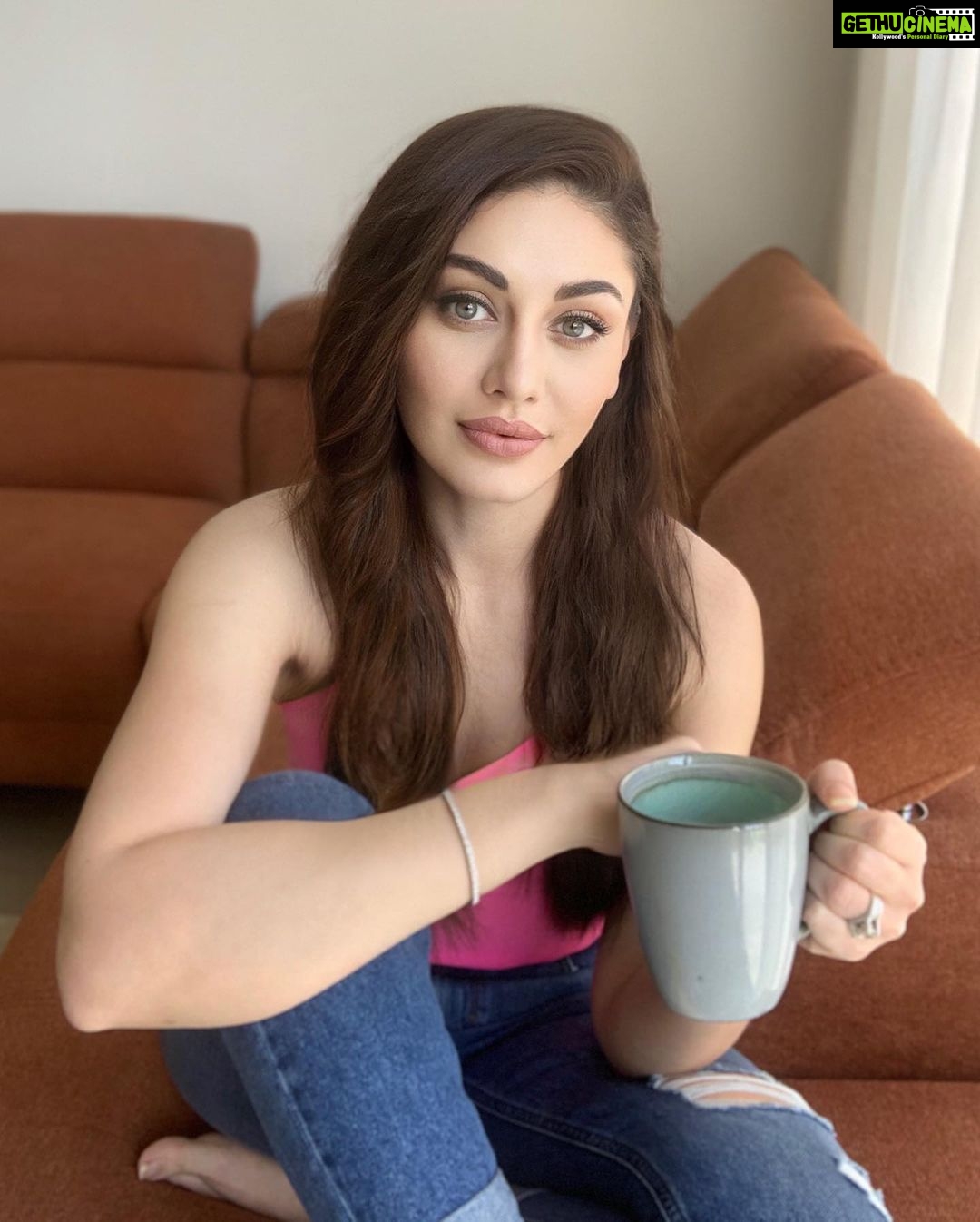 Shefali Jariwala Instagram - More Espresso, Less depresso #coffeelover #coffeeaddict . . . #chillin #athome #picoftheday #instadaily #goodvibes