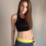 Shefali Jariwala Instagram - Quarantine discipline paying off ! . . . #abs #workoutathome #fitnessgirl #strongoverskinny #beingfit #picoftheday