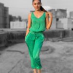 Shefali Jariwala Instagram - Life is too short to blend in! . . . . . . #positivevibes #slay #goldenhour #sunset #monochrome #blackandwhite #instadaily #instalikes #instagood #picoftheday #positivity