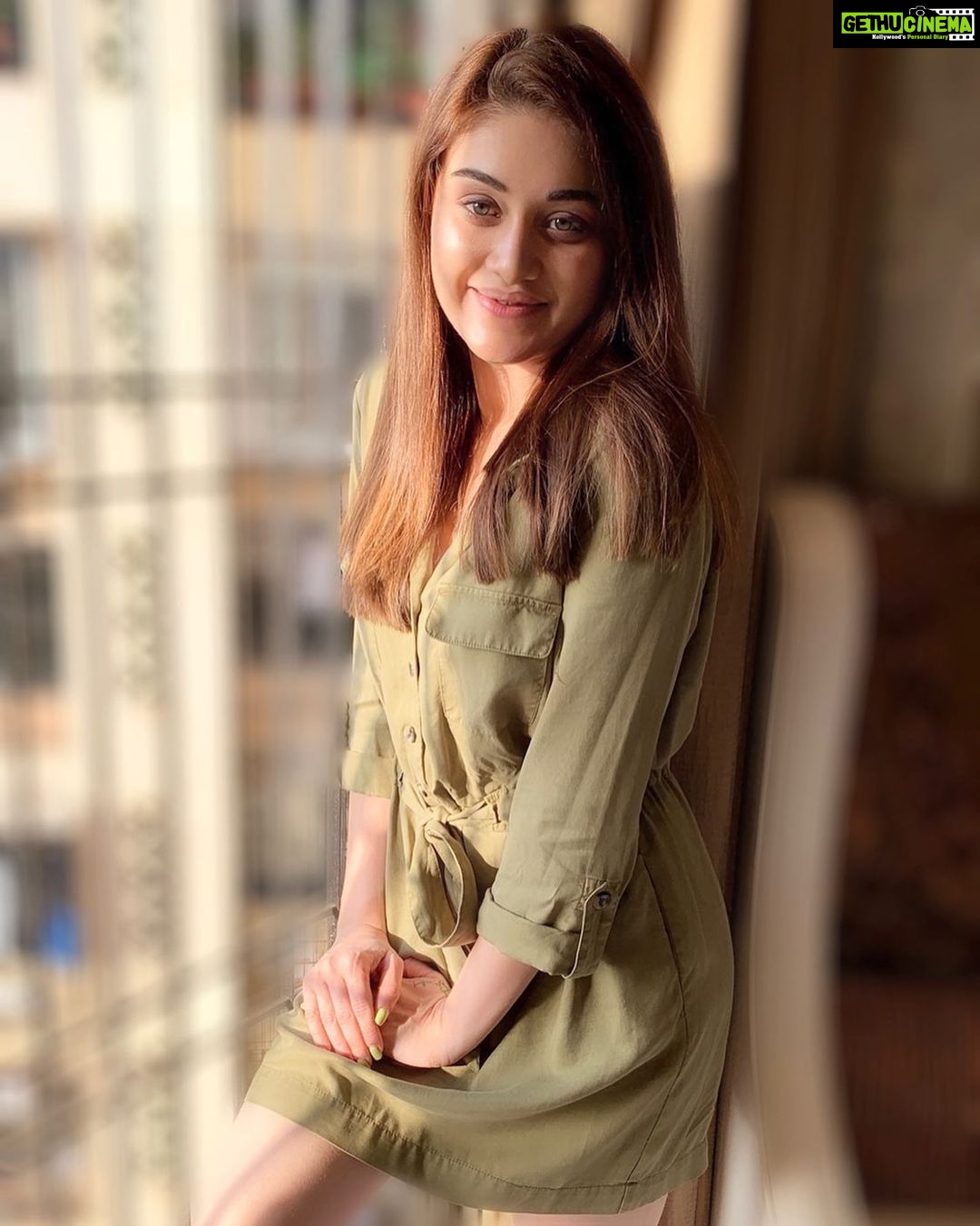Shefali Jariwala Instagram - Keep Calm & stay at Home . . . #home #homequarantine #instalike #loveyourself #besafe #chill #relax #sunshinestateofmind #sunshine #positivity #positivevibesonly