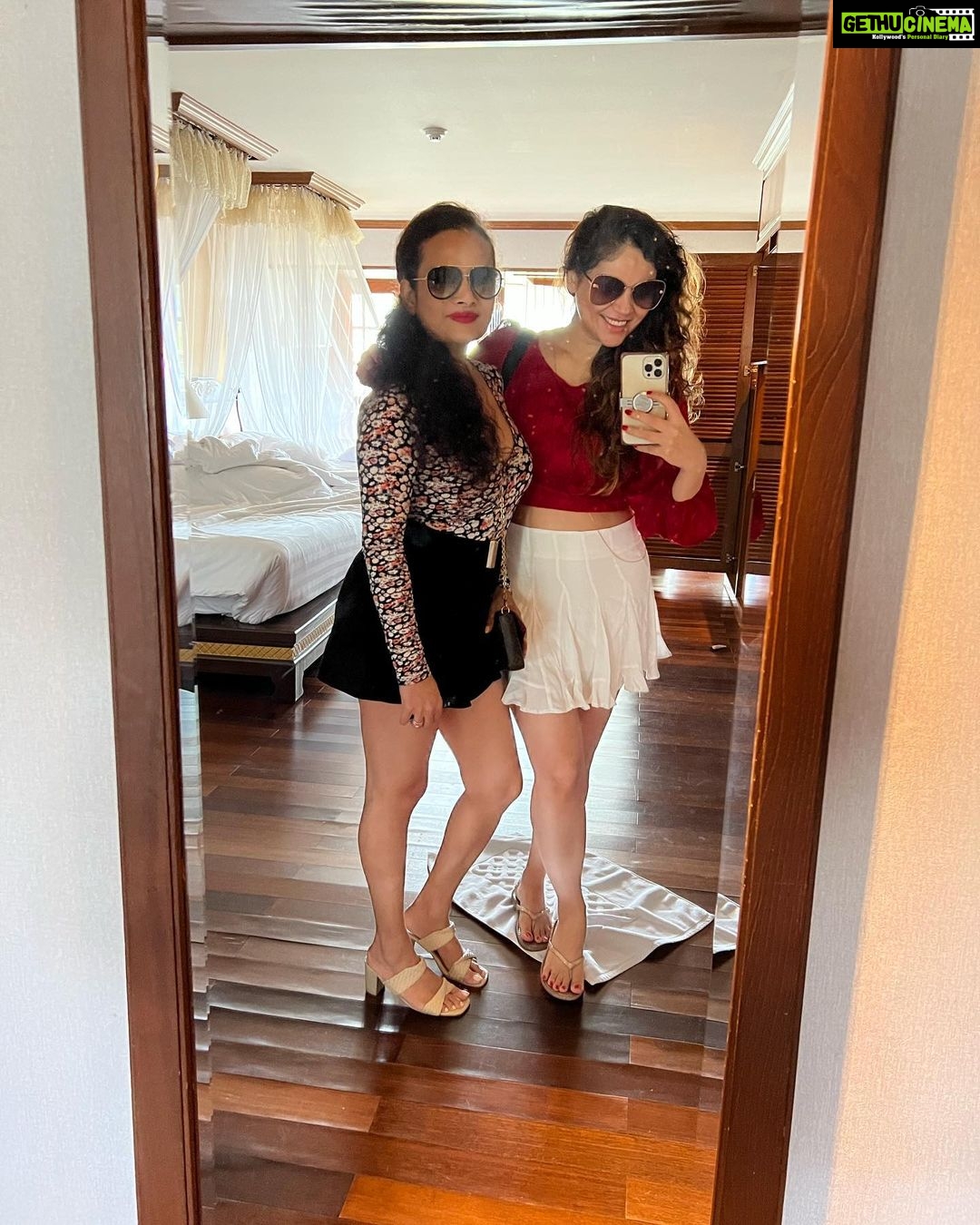 Sherin Instagram - ❤️❤️ #sherin #thailand #photodump #travel #biggbosstamil #biggboss #fun Phuket City