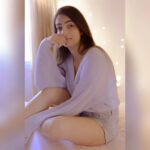 Sherlin Seth Instagram - In my own element! 📸 @navin_prasathh . . . . #sherlinseth #tamil #tamilactress #foryou #forme #explore #explorepage #shorts #sweater #bollywood #hindi #denim