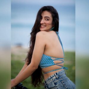 Sherlin Seth Instagram - I sea you . 🌊
.
📸 @abhinay_venkat @pavantanooj_photography 
.
.
.
.
.
.
#foryou #forme #viralpost #explore #explorepage #sherlinseth #beachvibes #beach #beachview #beachwear #hotpants #tamilcinema #tamilactress