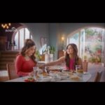Shilpa Shetty Instagram - Healthy khaana🌯 aur khaane ko healthy banaana🫓 Dono hi hain important, in this zamaana 🍽️ Aaj ka mera #MondayMotivation hai aapko bataana 💪 Ke #MunkiTunki ke paas ab hai, Nourish ke health ka khazaana 🤤♥️ @worldofnourish ka naya ad dekha? Dekho dekho!😍 #NourishTunkiMunki #SehnatKiSunoNourishHiChuno #MunkiTunki #ad #SwasthRahoMastRaho #Nourish #NourishAtta #healthyeating #IndianFood