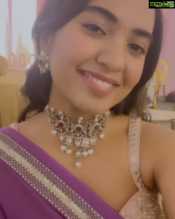Shivathmika Rajashekar Instagram - @chirudeep_reddy_ar ‘s extremely great photography 👻 Swipe till the end to see who that guy is 🤷🏻♀️