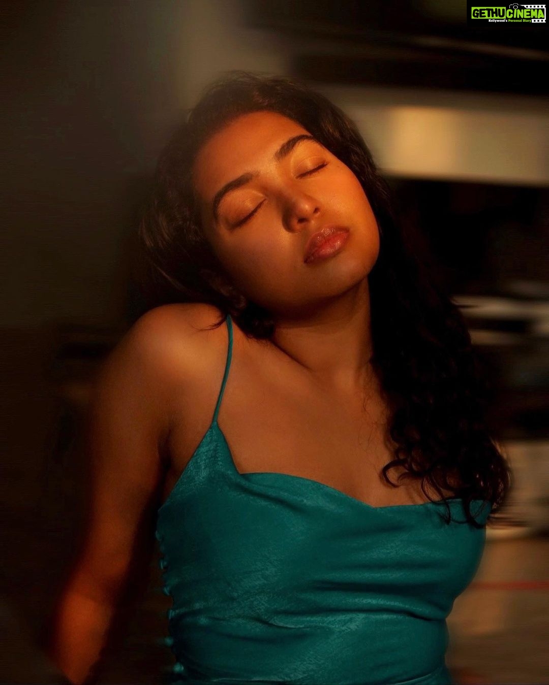 Shivathmika Rajashekar Instagram - Golden