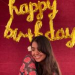 Shivathmika Rajashekar Instagram - 22 on 22nd April 2022 ✨♥️ ( so cool no :P) Thanks to my darling @shivani_rajashekar1 and my sweetie boys for the best impromptu party ever! Here’s me and my crazy bunch 👻
