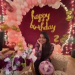 Shivathmika Rajashekar Instagram - 22 on 22nd April 2022 ✨♥️ ( so cool no :P) Thanks to my darling @shivani_rajashekar1 and my sweetie boys for the best impromptu party ever! Here’s me and my crazy bunch 👻