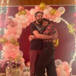Shivathmika Rajashekar Instagram - 22 on 22nd April 2022 ✨♥️ ( so cool no :P) Thanks to my darling @shivani_rajashekar1 and my sweetie boys for the best impromptu party ever! Here’s me and my crazy bunch 👻