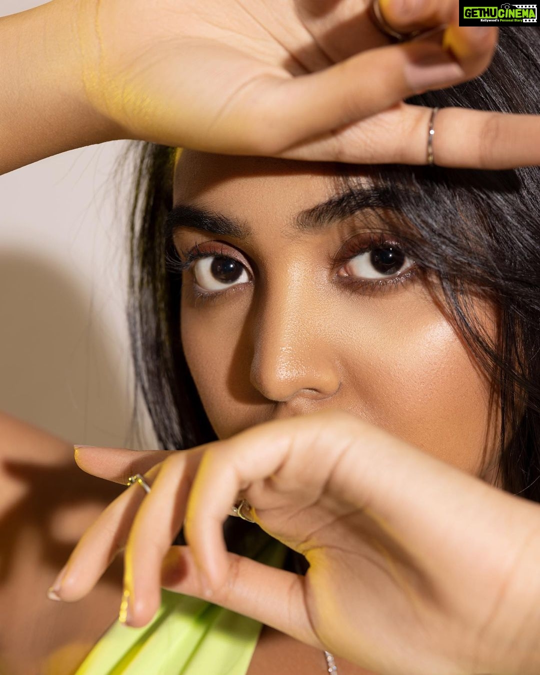 Shivathmika Rajashekar Instagram - ✨