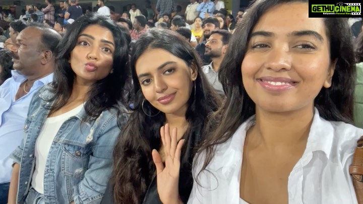 Shivathmika Rajashekar Instagram - An appreciation post for my useless friends.. much love you guys. K bye!