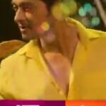 Shreyas Talpade Instagram - Recreating the iconic song that I LOVE…for the show that I LOVE…to bring alive that magical moment of LOVE. With the gorgeous @prarthana.behere. Special mention to our director @ajay.mayekar for creating the entire magic in 2 hours flat. You are a genius boy. Pls do watch it tonight. Hope you LOVE it.
