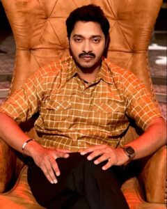 Shreyas Talpade Instagram - Caption this!