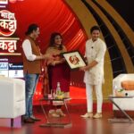 Shreyas Talpade Instagram – About थोडी देर पहले…
@abpmajhatv #MahaKatta #MajhaKatta