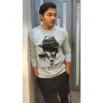 Shreyas Talpade Instagram - Sleep, Shoot, Promotions, Repeat. #KaunPravinTambe