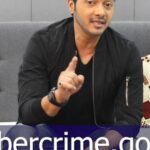 Shreyas Talpade Instagram - हम सब कभी ना कभी ऑनलाइन धोखाधड़ी के शिकार हो गए हैं। लेकिन अब...मुंबई पुलिस के पास #CyberCrime की शिकायतों को आसान बनाने का एक उपाय है। @mumbaipolice