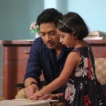 Shreyas Talpade Instagram – Learning lifelessons and arts from the best! ☺️😅

#MajhiTujhiReshimgath