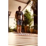 Shreyas Talpade Instagram – Greeting the Surya with a Namaskaar🙏☀️

#sundaymornings