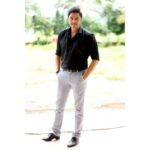 Shreyas Talpade Instagram - When the photographer tells you ‘Sir light achchi hai…photo achchi aayengi’, you are convinced that it’s not you or your face…but the light that makes all the difference hahahaha.