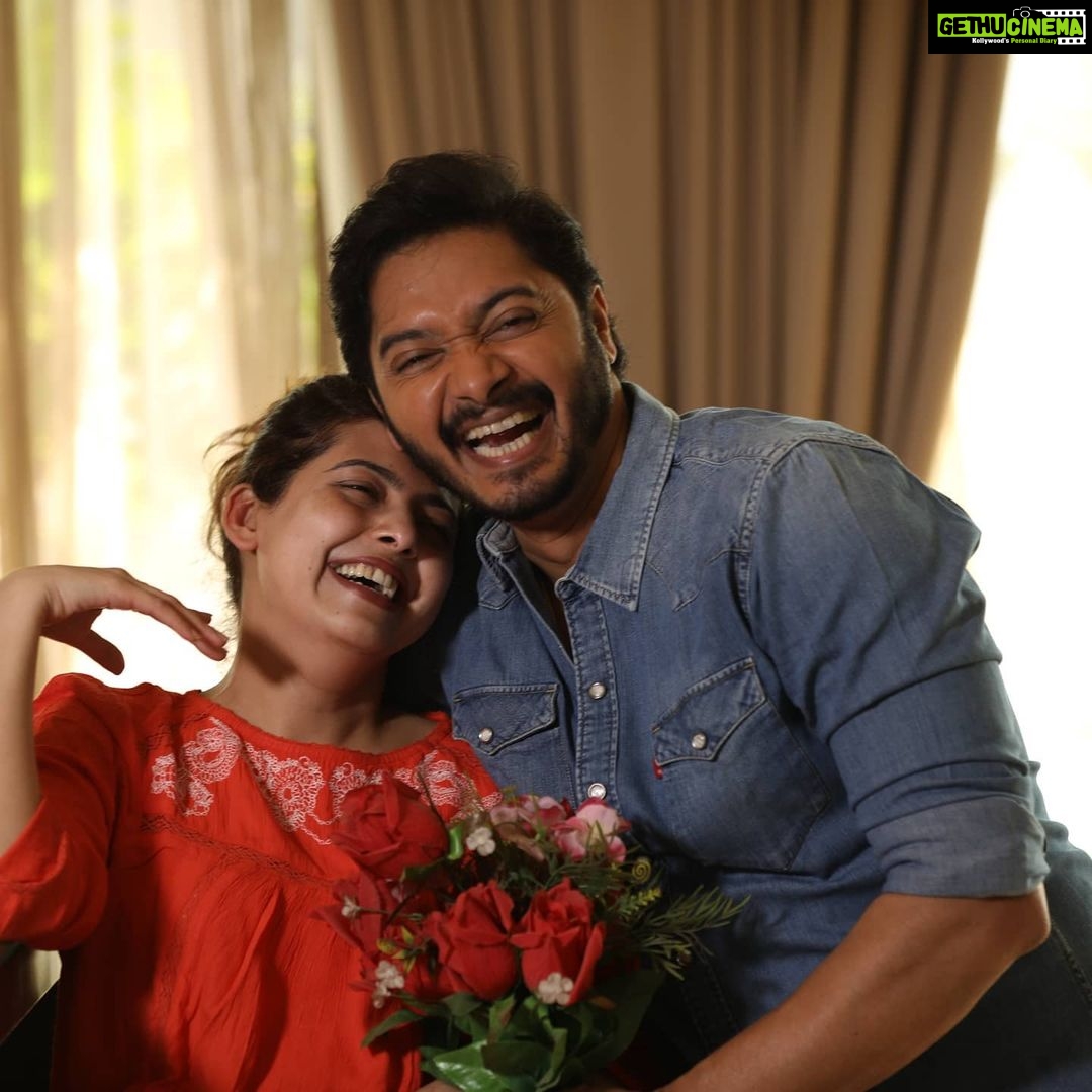 Shreyas Talpade Instagram - Valentine's. Celebrating since 2001❤️