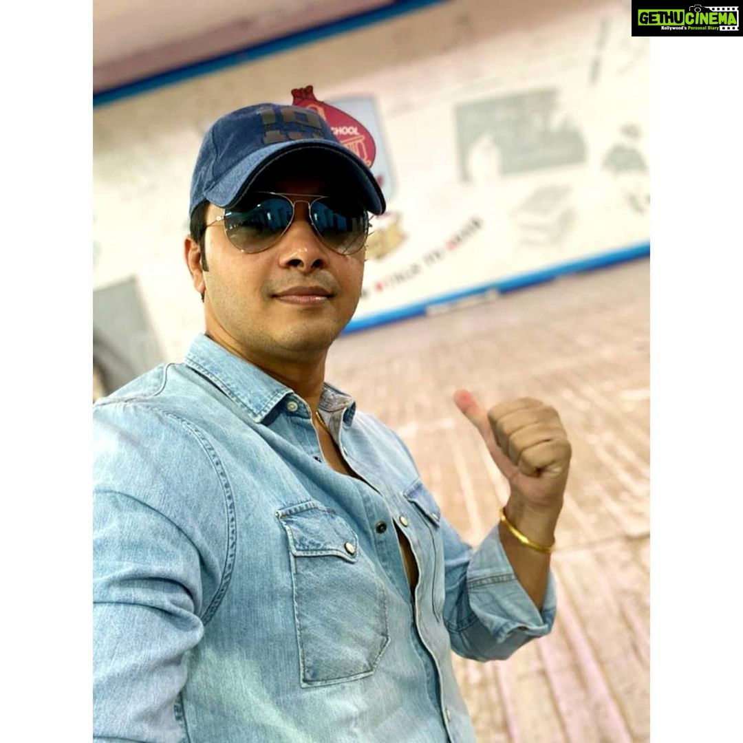 Shreyas Talpade Instagram - The school stage...where it all began. Nostalgia did hit hard. Visiting school after years! . . . #TheaterMeriJaan #ItStartsWithTheatre #TheatreAndPerformingArts #TAPA