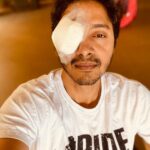 Shreyas Talpade Instagram – Pirates of The Quarantine🏴‍☠️ mmmwwahahhahhahahaha! .
.
No. I am not wearing the mask at the wrong place 🤪 Can you guess what must have happened!?
.
.
PS. Thank you Dr. Sonal Lakdawala Jadhav