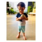 Shreyas Talpade Instagram - My world holding this little world in her own little hands! I wish that when she grows up, birds are still chirping, rivers are still flowing and the wind is still blowing spreading love, light and positive energy to everyone, everyday. Hope we can give them the gift of a better earth!💟🌏 . . #earthday #happyearthday