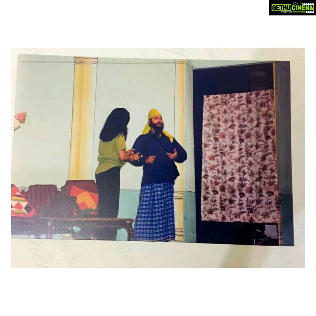 Shreyas Talpade Instagram - A fun trivia about a play I did in 1996! ▶️▶️ To check out the first ever double role I played😅 Picture courtesy - SandeshNayak; the guy in the last picture with me🤗 #triviatuesday #throwbacktuesday