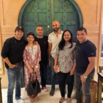 Shreyas Talpade Instagram - And finally we meet…post the release & success of ‘Kaun Pravin Tambe’. Pravin was in the Bio Bubble cause of IPL but glad we could meet today @tambepravin & @tambevaishali_18_ Thank you for suggesting this lovely place for lunch @jaypraddesai @iamsudiptewari dinner pending now. Reposted from @tambepravin Good time with these power packed people thank you for your time 🤗