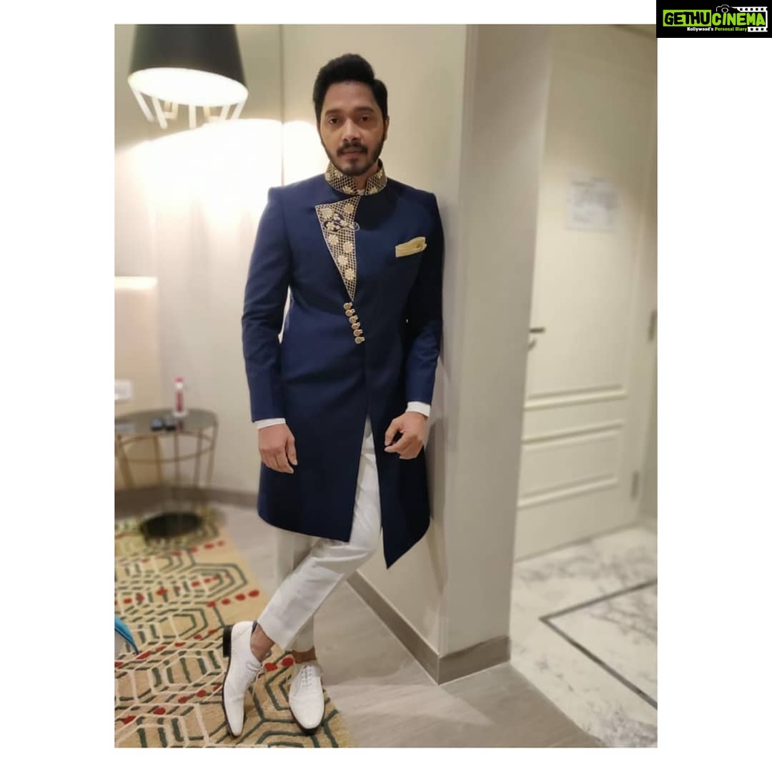 Shreyas Talpade Instagram - #AboutLastNight in @ranas_by_kshitija for #RajasthanFilmFestival Styled by @riddhigandhi308