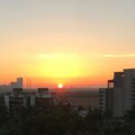 Shreyas Talpade Instagram - COVID-19 is surely a demon right now...but look at this side of Mumbai! I know that this thing that has happened is not good but again it's been a while since I have seen our city at such peace and serenity...much love🧡 #StaySafe #SocialDistancing will help.