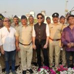 Shreyas Talpade Instagram - Celebrating 71st Republic Day with @my_bmc officials, Police officers & kids from the best Ward - Andheri K-West Ward. #happyrepublicday