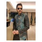 Shreyas Talpade Instagram – Kem Cho? Majama? 
In outfit by @iamtarunbarot @donandjulio
Styled by @riddhigandhi308 .
.
#navratri #navratri2019