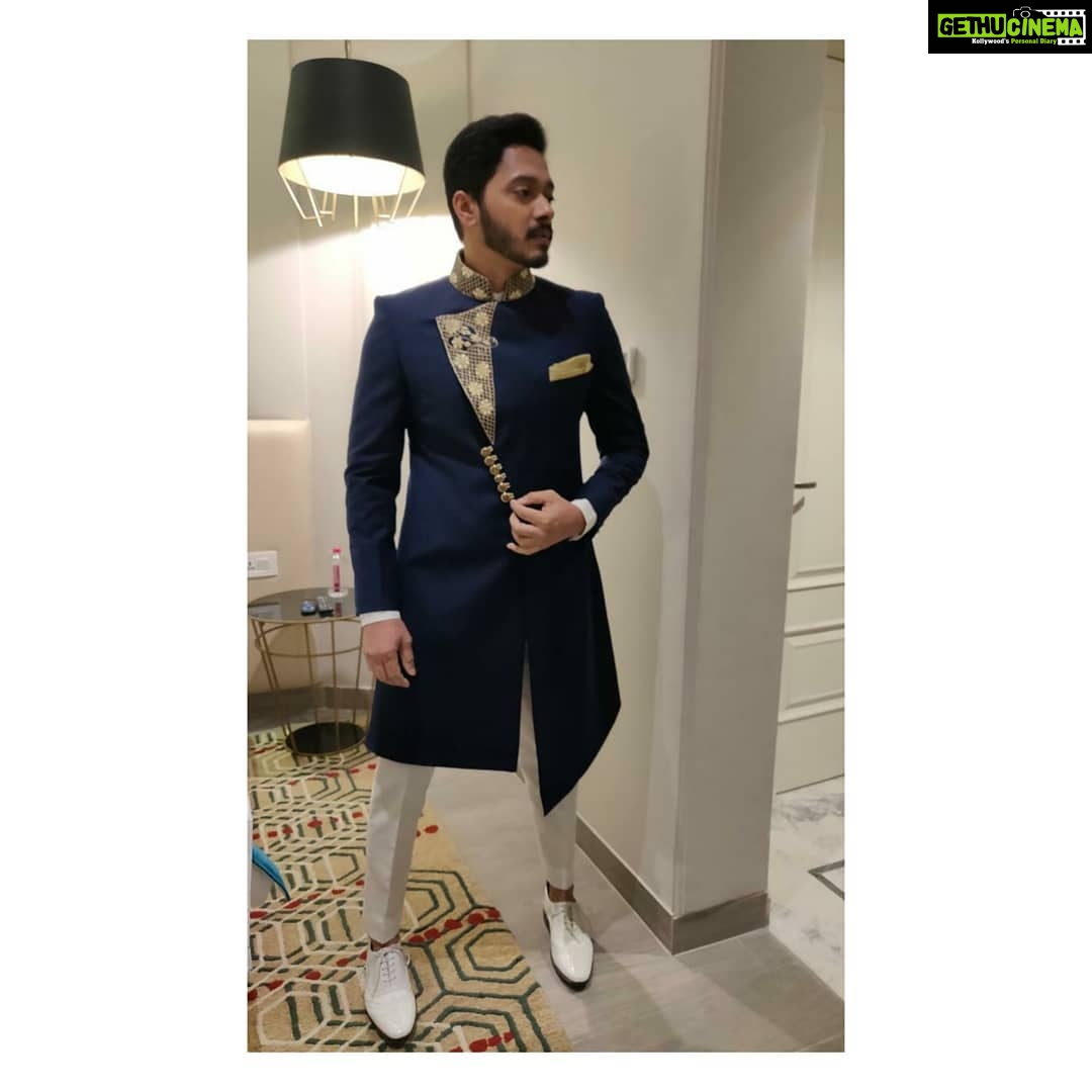 Shreyas Talpade Instagram - #AboutLastNight in @ranas_by_kshitija for #RajasthanFilmFestival Styled by @riddhigandhi308