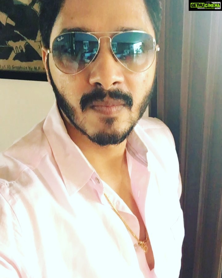 Shreyas Talpade Instagram - Ok lovely people. Predict the exact score & win a surprise gift. #cwc2019 #indiavsbangladesh