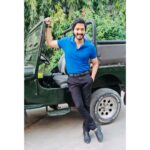 Shreyas Talpade Instagram - JEEPS😎 Sucker for these babies! Been always wanting to buy one for myself...Don’t know when that will finally happen🙄 #Dreamer #LoveForJeeps