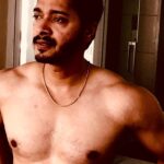 Shreyas Talpade Instagram - Either you run the day or the day runs you. 💪 🔥 #MondayMotivation